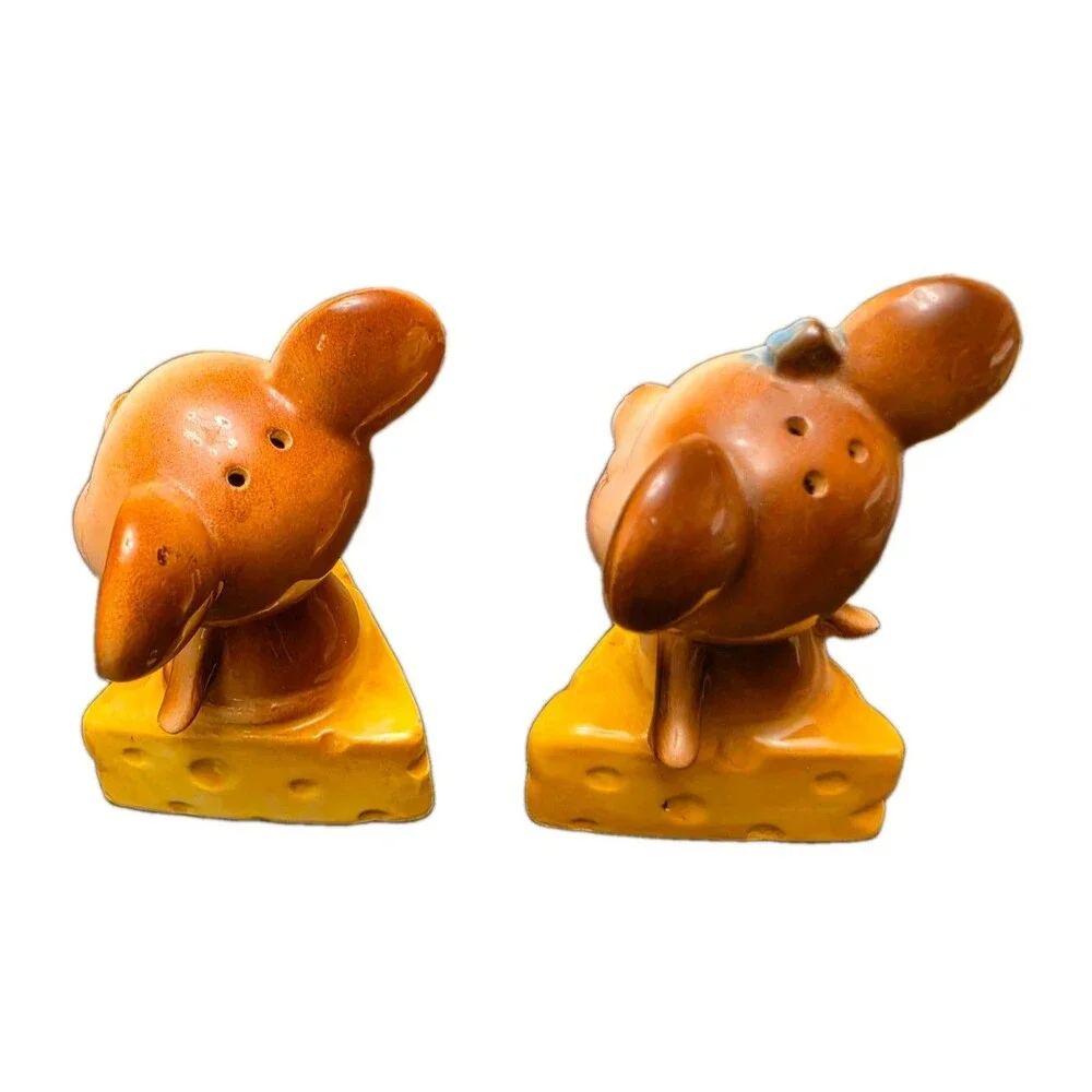 Vintage Mice Cheese Salt Pepper Shakers Japan Ceramic Hand Painted Cute